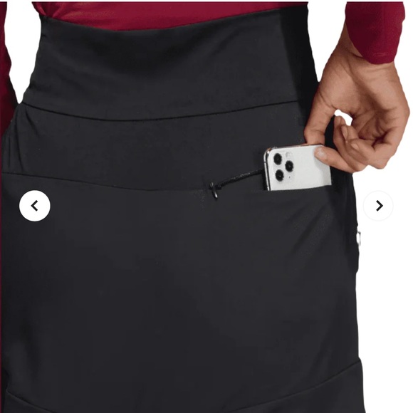 Adidas ladies frill golf skirt size small EUC - Picture 4 of 10